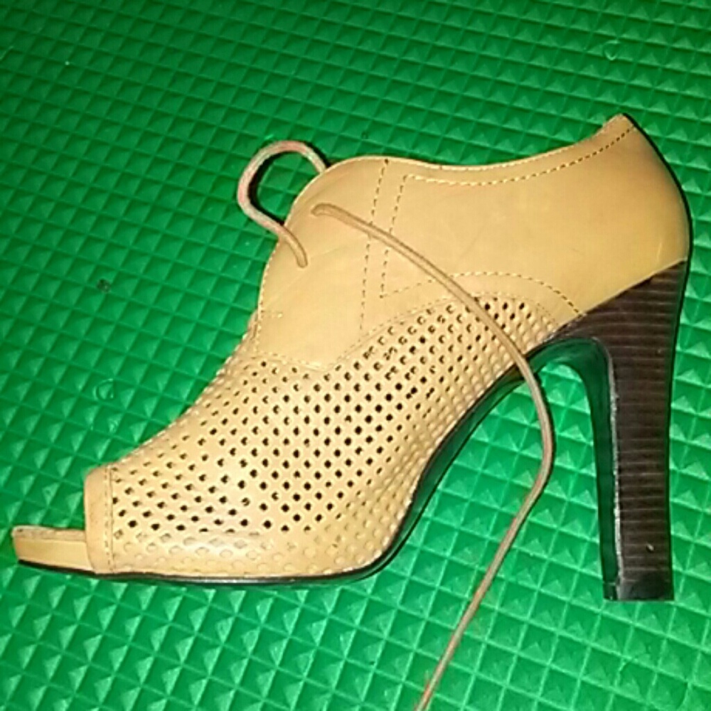 Nine West, Topaz leather tie up heels